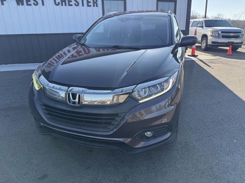 Used 2020 Honda HR-V EX image 2