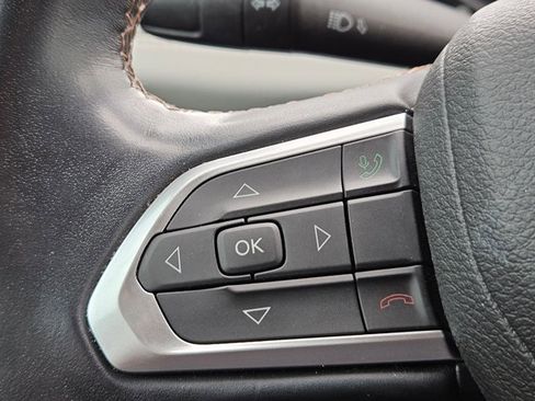 Used 2022 Jeep Compass Limited image 23