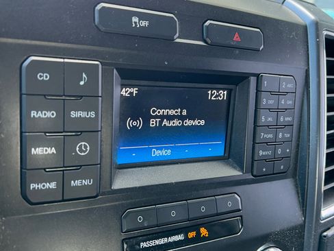 Used 2017 Ford F150 XLT w/ Trailer Tow Package image 12