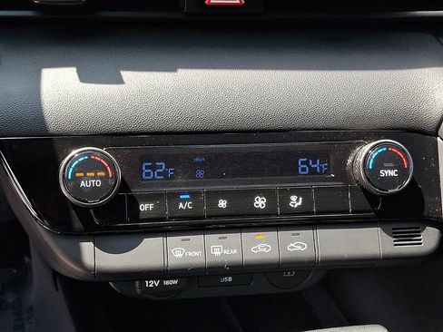 Certified 2025 Hyundai Elantra Sport FWD image 16