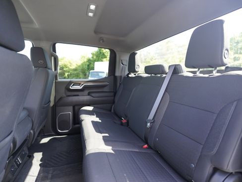 Used 2022 Chevrolet Silverado 1500 LT image 9