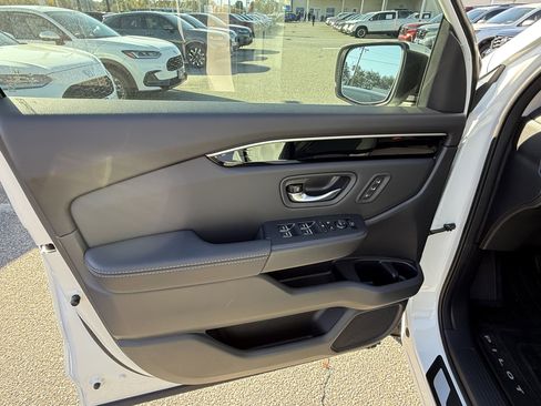 New 2025 Honda Pilot EX-L image 13