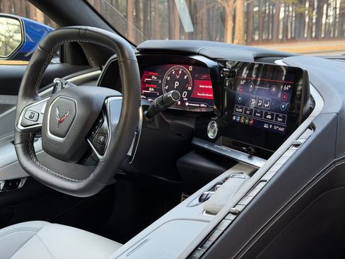 Used 2020 Chevrolet Corvette Stingray w/ 2LT Preferred Equipment Group image 14