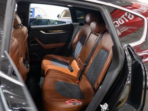 Used 2019 Maserati Levante S GranLusso image 20