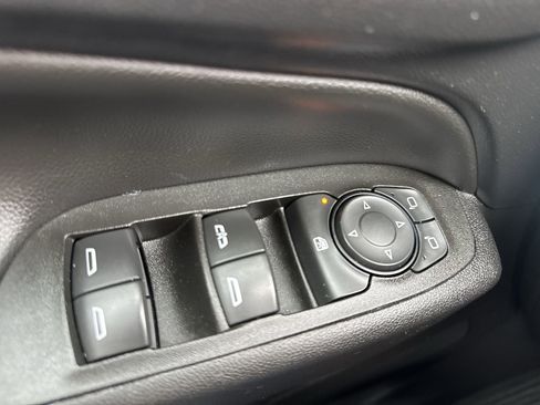 Used 2021 Chevrolet Equinox LT image 13