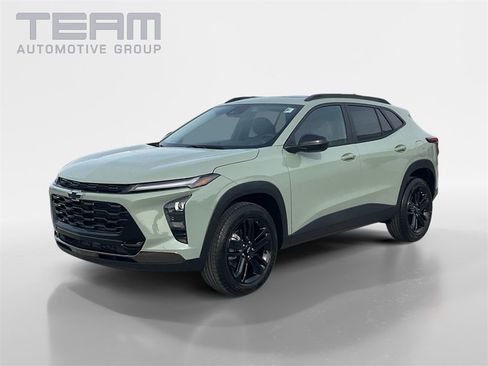 New 2026 Chevrolet Trax ACTIV w/ Sunroof Package image 3
