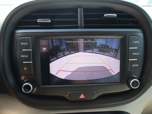Used 2022 Kia Soul LX FWD image 35