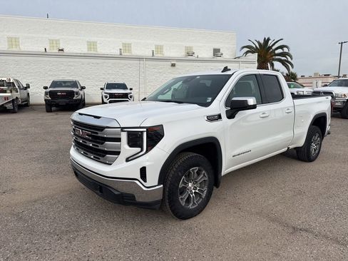 Used 2023 GMC Sierra 1500 SLE w/ X31 Off-Road Package image 1
