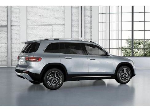 New 2026 Mercedes-Benz GLB 250 4MATIC image 18