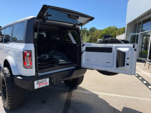Used 2025 Ford Bronco Outer Banks AWD/4WD image 14