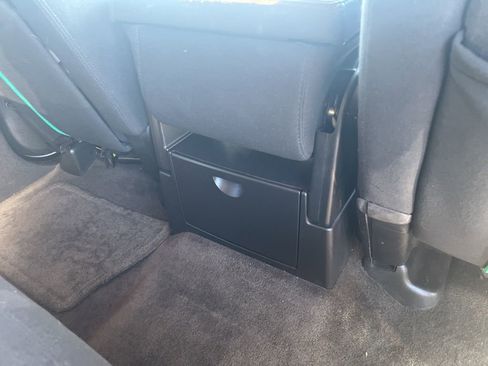 Used 2010 Chevrolet Tahoe LS w/ Exterior Plus Package image 23