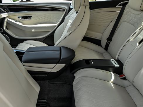 New 2026 Bentley Continental GTC AWD/4WD image 27