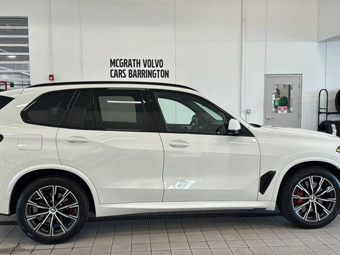 Used 2024 BMW X5 xDrive40i w/ M Sport Package AWD/4WD image 4