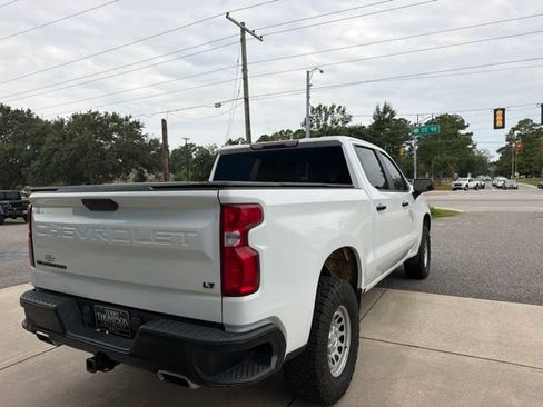 Used 2020 Chevrolet Silverado 1500 LT Trail Boss w/ Convenience Package AWD/4WD image 4