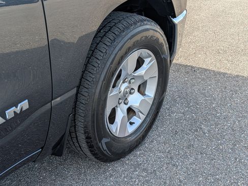 Used 2019 RAM 1500 Big Horn RWD image 12