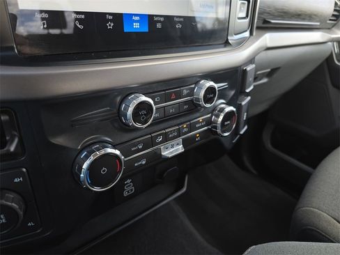 Used 2025 Ford F150 XLT w/ Equipment Group 301A Standard image 21