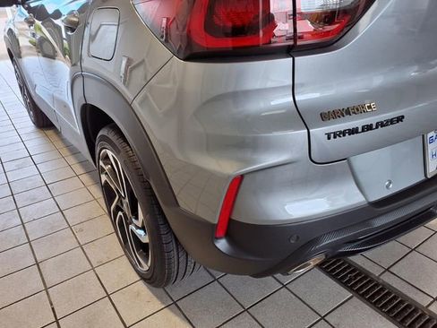 Used 2026 Chevrolet TrailBlazer RS w/ Driver Confidence Package FWD image 19