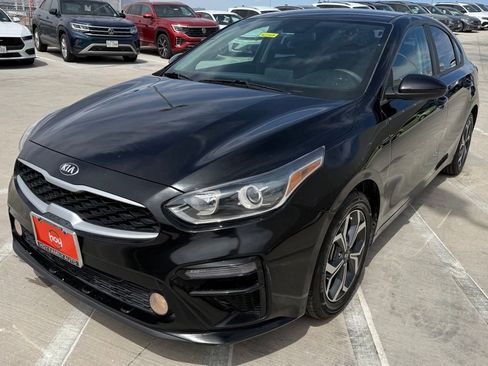 Used 2021 Kia Forte LXS FWD image 2