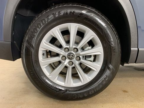 Used 2025 Toyota Grand Highlander AWD image 43