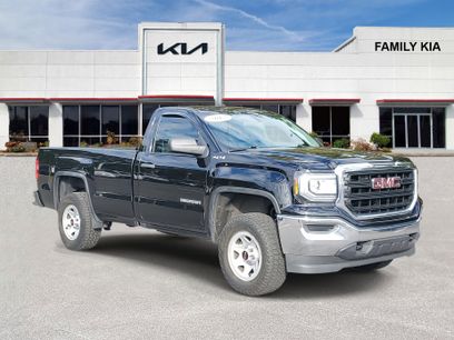 Used 2017 GMC Sierra 1500 4x4 Regular Cab w/ Sierra Convenience Package