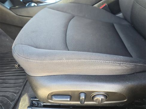 Used 2022 Chevrolet Malibu RS image 17