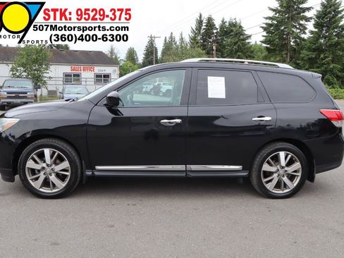 Used 2014 Nissan Pathfinder Platinum FWD image 9