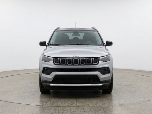 Used 2025 Jeep Compass Limited image 2