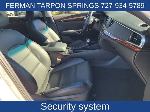 Used 2019 Kia Cadenza Technology image 20
