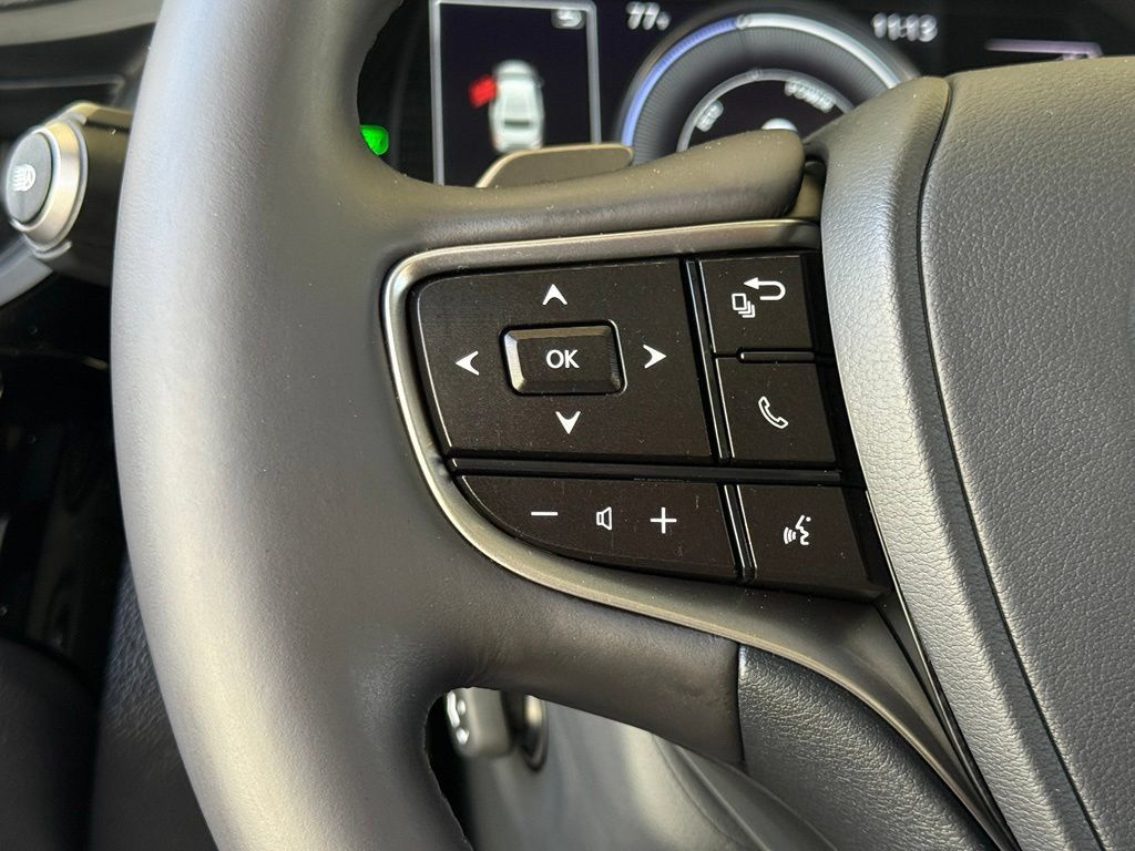 Certified 2024 Lexus ES 300h w/ Premium Package FWD image 25