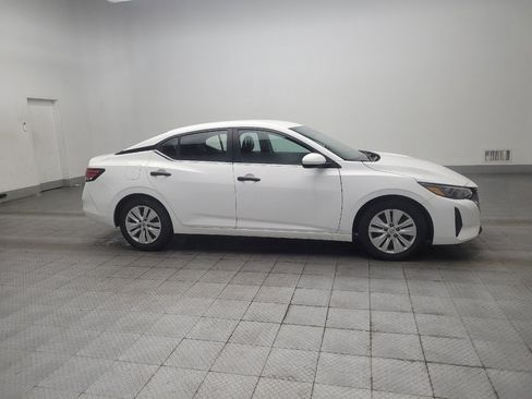 Used 2024 Nissan Sentra S FWD image 11