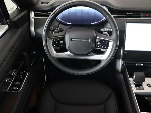 New 2025 Land Rover Range Rover SE image 11