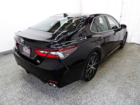 Used 2021 Toyota Camry SE AWD/4WD image 6