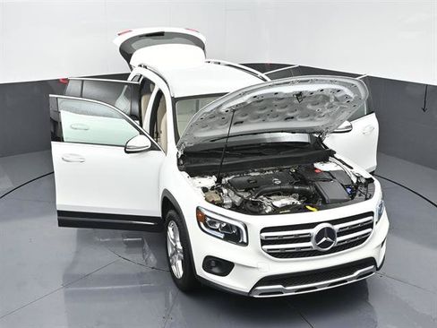 Used 2023 Mercedes-Benz GLB 250 image 42