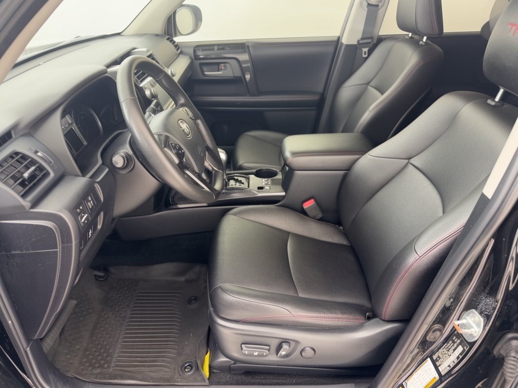 Used 2018 Toyota 4Runner TRD Off-Road Premium AWD/4WD image 5