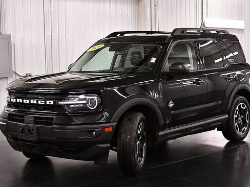Used 2023 Ford Bronco Sport Outer Banks AWD/4WD image 3