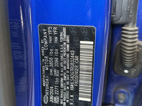 Used 2024 Hyundai Elantra SEL w/ Convenience Package FWD image 39