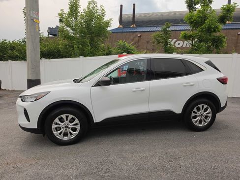 Used 2024 Ford Escape Active AWD/4WD image 11