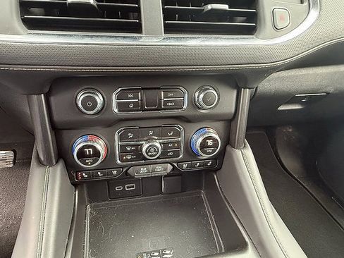 Used 2023 GMC Yukon XL AT4 image 18