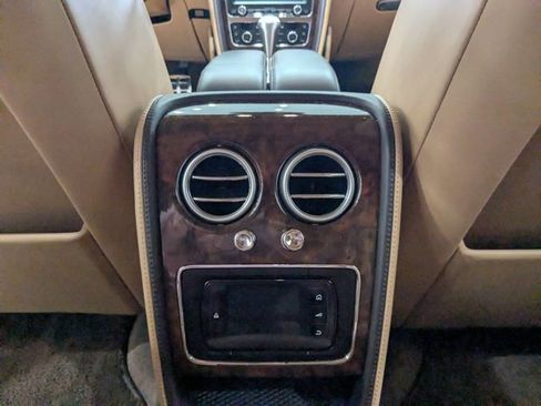 Used 2018 Bentley Flying Spur S V8 image 18