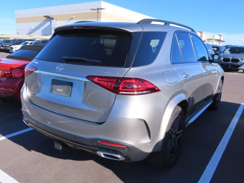 Used 2020 Mercedes-Benz GLE 350 4MATIC image 3