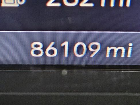 Used 2021 Chevrolet Silverado 1500 LT Trail Boss image 22