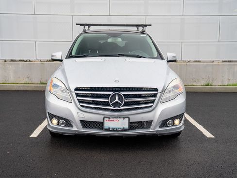 Used 2011 Mercedes-Benz R 350 4MATIC image 6