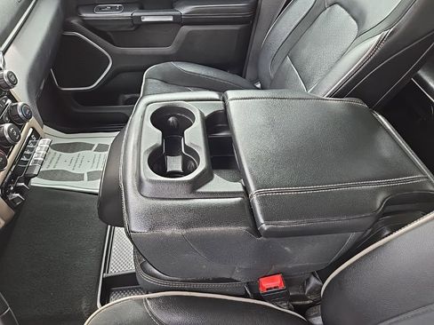 Used 2019 RAM 1500 Laramie image 27