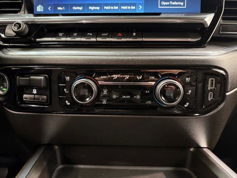 Used 2024 Chevrolet Silverado 2500 High Country w/ Technology Package image 25