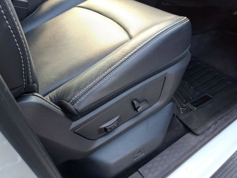 Used 2016 RAM 2500 Laramie w/ Protection Group image 6