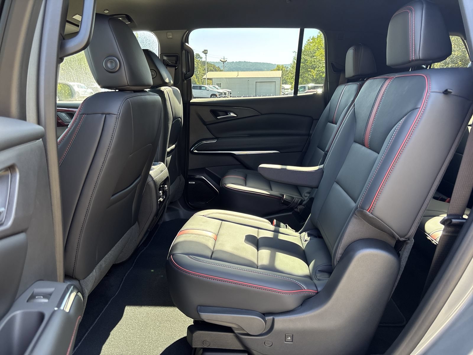 New 2027 Chevrolet Traverse RS AWD/4WD image 21