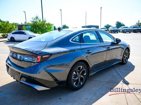 Used 2025 Hyundai Sonata SEL FWD image 5