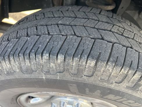 Used 2017 RAM 2500 Tradesman w/ Chrome Appearance Group image 4