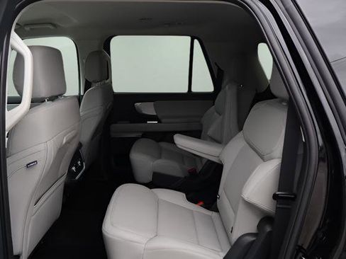 New 2026 Ford Expedition Max Active AWD/4WD image 14