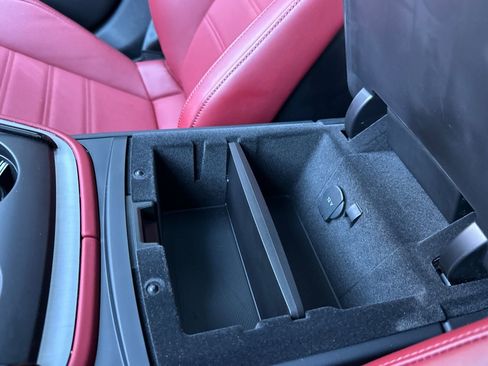 Used 2024 Porsche Panamera image 26